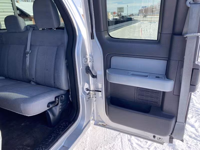 2011 Ford F-150 - 1FTFX1EF1BFA50415 - Image #7