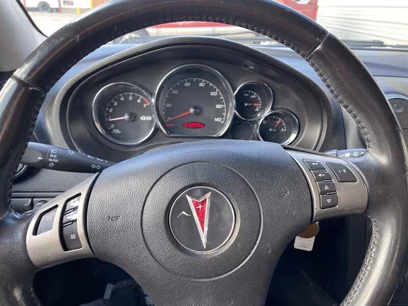 2009 Pontiac G6 - 1G2ZG57N594214915 - Image #8